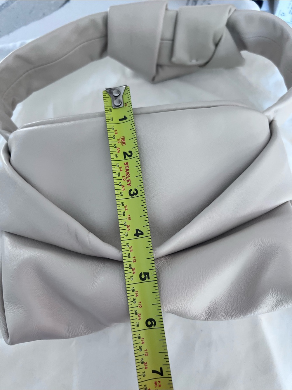 Staud cream leather Kiss bag - Picture 6 of 7